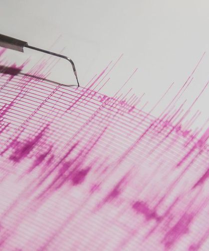 Japonya'da Ogasawara Adaları açıklarında 6,9 büyüklüğünde deprem