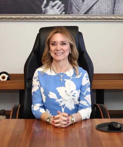 Konak Belediye Başkanı Nilüfer Çınarlı Mutlu: Borç içinde bir belediyeyiz