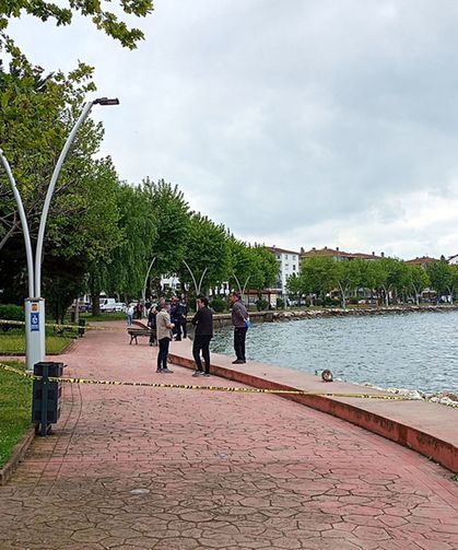 Kocaeli'de kayalıklarda erkek cesedi bulundu