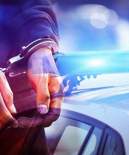 Balıkesir'in Sındırgı ilçesinde ormanlık alandaki yangına ilişkin 3 şüpheli yakalandı