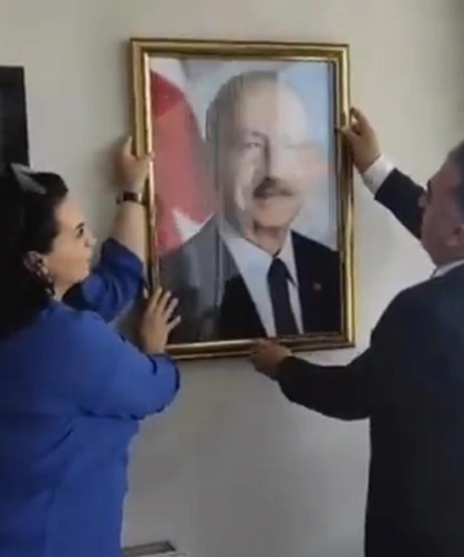 CHP Erzurum'da devir teslim: Kılıçdaroğlu'nun fotoğrafları asıldı