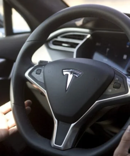 ABD’de Tesla Otopilot, 76 yaşındaki kadının ölümüne neden oldu
