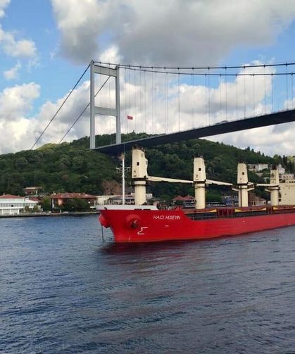 İstanbul Boğazı'nda gemi trafiği yeniden açıldı