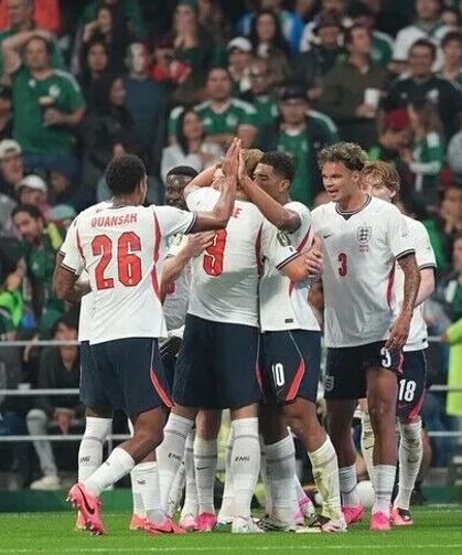 İngiltere, Meksika'da çeyrek finale yükseldi
