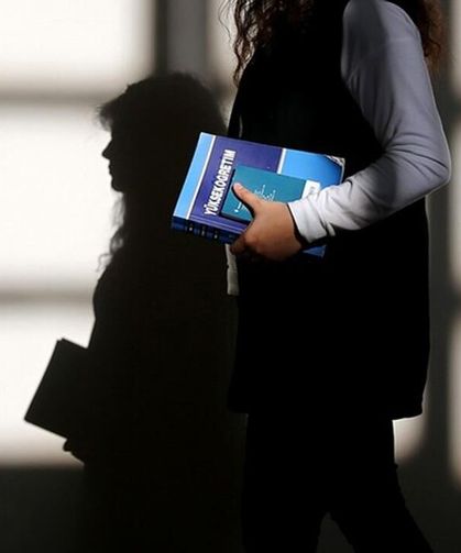 Depremzede öğrencilerin özel öğrencilik hakkı uzatıldı