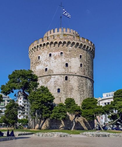 Yunanistan'da aşırı sıcaklar nedeniyle açık alanlarda çalışmalar kısıtlandı