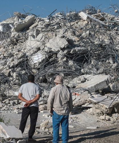 İsrail ordusu Beytüllahim'de Filistinlilere ait üç katlı binayı yıktı