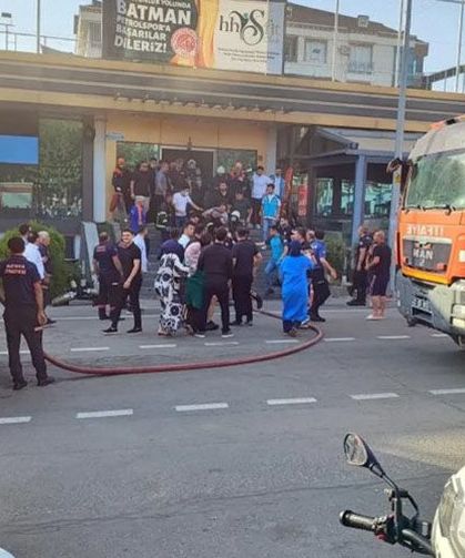 Batman’da spor salonunun yangın dehşeti: Ölü ve yaralılar var