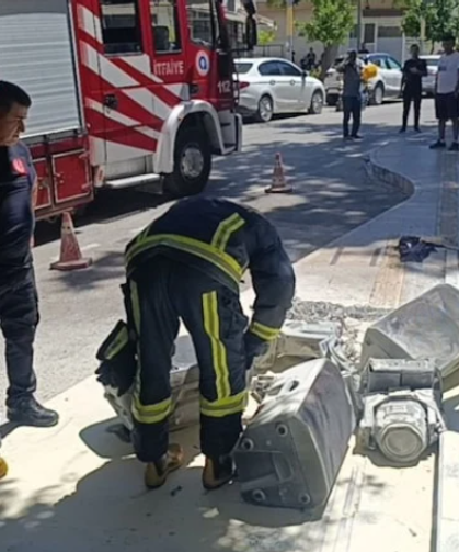 Antalya'da cezaya kızıp ses sistemini belediye önünde yakan şüpheli tutuklandı