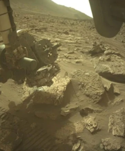 Mars yüzeyinin altında korunmuş organik karbon bulundu