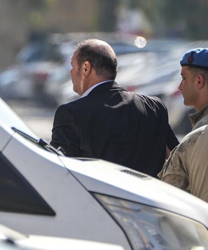 Menderes Belediye Başkanı İlkay Çiçek görevden uzaklaştırıldı