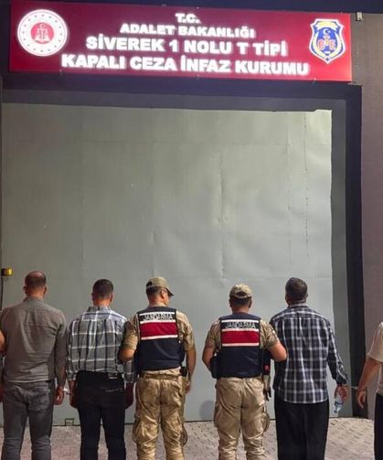 Şanlıurfa'da otomobile ateş edilmesine ilişkin 4 şüpheli tutuklandı