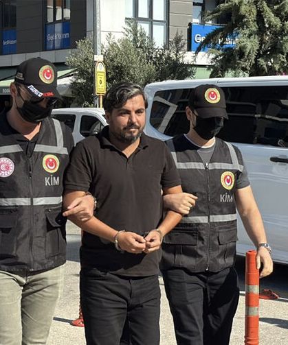 Tır dorsesinin altında yakalanmıştı: Arif Kocabıyık adliyeye sevk edildi