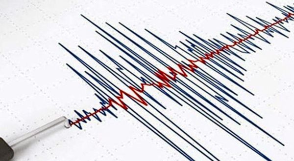 İzmir'de 4,4 büyüklüğünde deprem