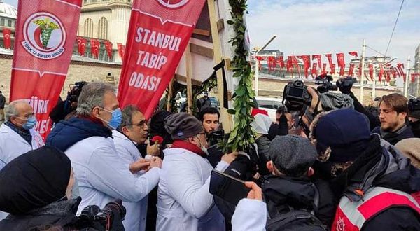 Emniyet'ten Taksim'de yaşanan olaylar hakkında açıklama