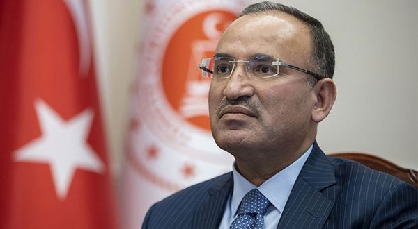 Bakan Bozdağ'dan 'Gezi' tartışmalarına yanıt: Herkesi hukuk devletine saygı duymaya davet ediyorum