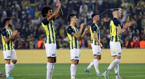 Fenerbahçe durdurulamıyor! Kadıköy'de 2 farklı galibiyet