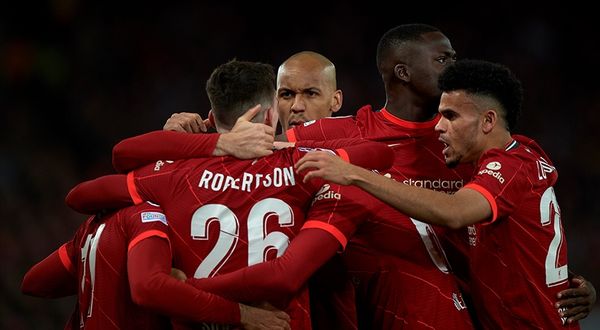 UEFA Şampiyonlar Ligi'nin ilk finalisti Liverpool oldu