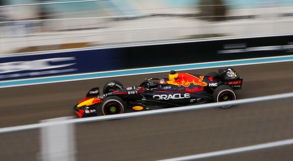Fransa GP Max Verstappen kazandı
