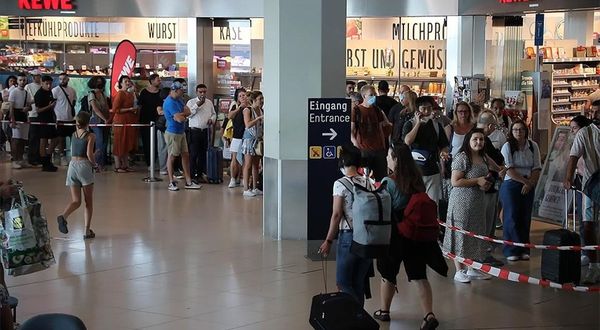 Avrupa havalimanlarındaki kriz sürüyor