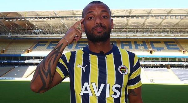 Joao Pedro hayalini Fenerbahçe'ye gelerek gerçekleştirdi