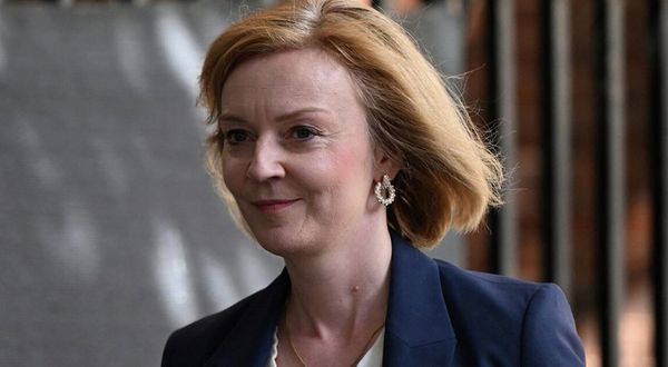 İngiltere'de muhalefet Liz Truss'ın alacağı eski başbakan ödeneğini tartışıyor