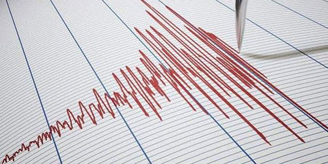 Endonezya'da 6 büyüklüğünde deprem