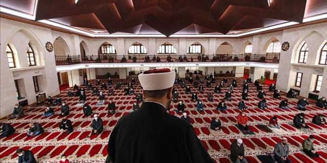 Son dakika: Diyanet İşleri'nden 'Cuma Namazı' açıklaması!