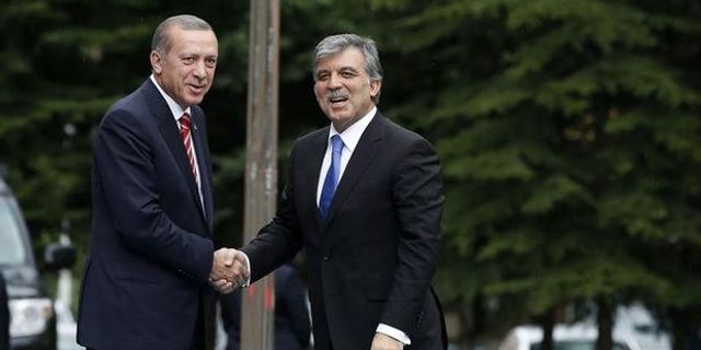 Abdullah Gül'den Cumhurbaşkanı Erdoğan'a geçmiş olsun telefonu