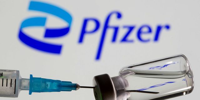 İngiltere'de Pfizer-BioNTech aşısı bebek ve çocuklarda kullanılabilecek