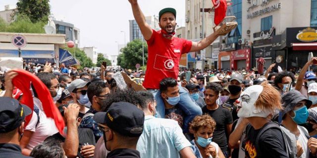 Tunus’ta Anayasa referandumuna büyük tepki var