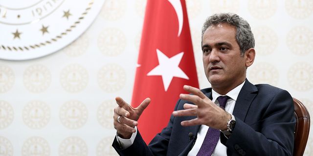 Bakan Özer 'kaynak kitapları' duyurdu: Hazır hale getirdik