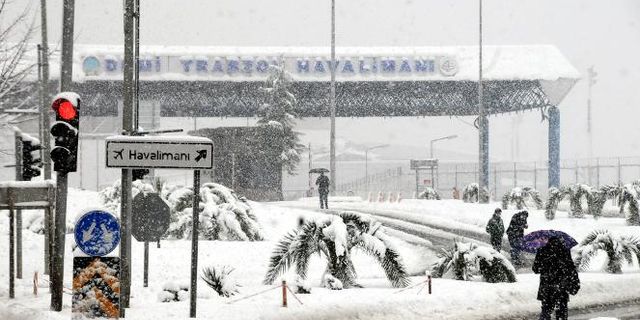 Trabzon'da hava yolu ulaşımı yeniden başladı