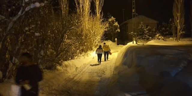 Sivas'ta 696 köy yolu ulaşıma kapandı