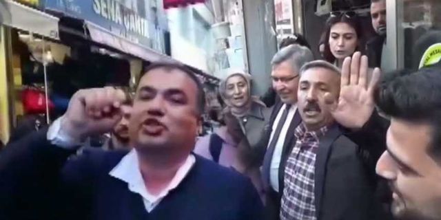 Ahmet Davutoğlu'na Adana'da tepki: Davanızı satmayacaksınız!