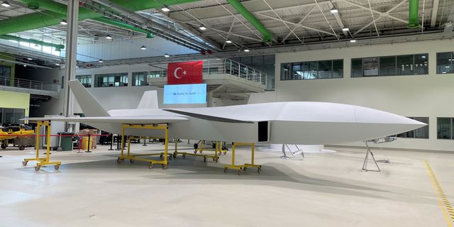 Bayraktar'ın yeni üyesi, insansız savaş uçağı: Kızılelma