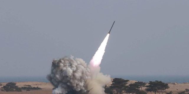 Kuzey Kore'nin 2 balistik füze ateşlediği bildirildi