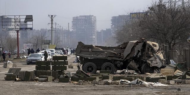 Rusya askeri tesisleri vurmaya devam ediyor