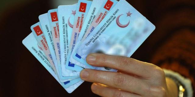 2023 yılı TC kimlik kartı, ehliyet ve noter kağıdı ücretleri belirlendi