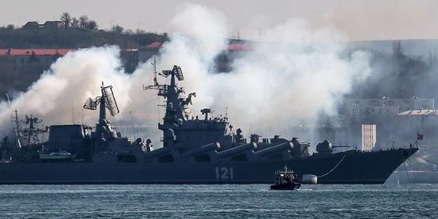 Ukrayna, Rus amiral gemisi Moskova'yı vurdu!