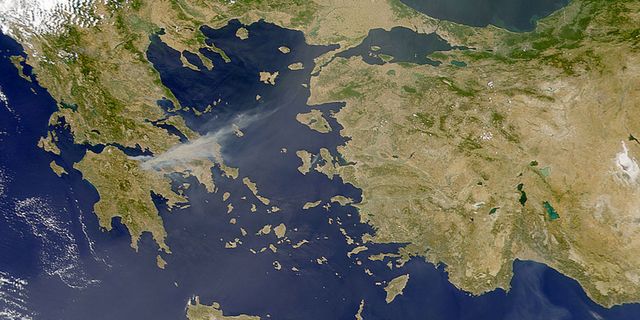 Yunanistan, Doğu Ege adalarında Lozan ve Paris antlaşmalarını çiğniyor
