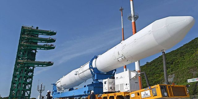 Güney Kore'nin yerli roketi ''Nuri'' ikinci kez uzaya fırlatıldı