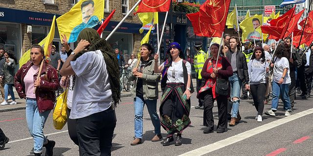 Avrupa şehirlerinde rezalet! Bir çok şehirde PKK lehine gösteriler yapıldı!