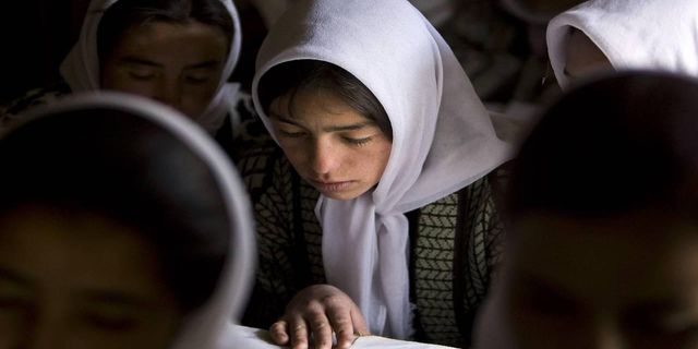 BM: Afganistan'da 1.2 milyon kız çocuğu öğrenimini sürdüremiyor!