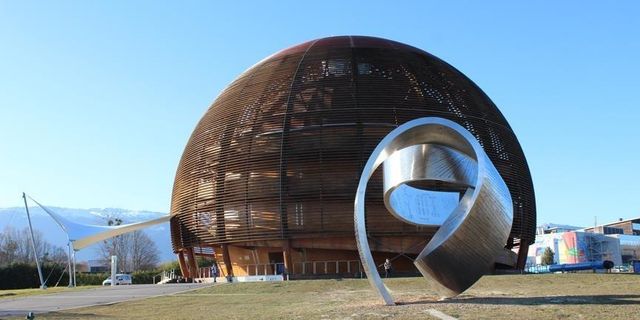 CERN'deki Büyük Hadron Çarpıştırıcısı ile yeni parçacıklar keşfedildi