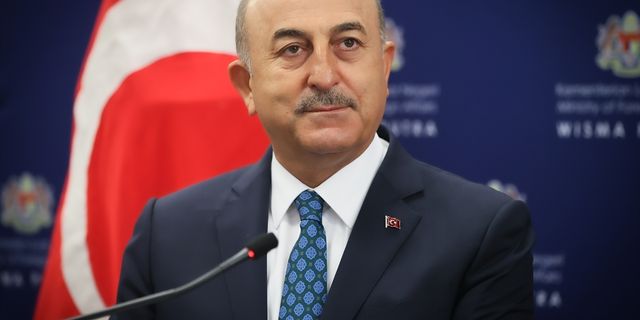 Bakan Çavuşoğlu'ndan 'Turkey değil Türkiye' uyarısı