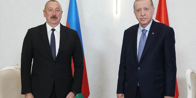 Başkan Erdoğan, İlham Aliyev'le bir araya geldi