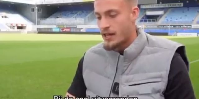 Hollandalı mühtedi futbolcunun Kur'an-ı Kerim okuduğu görüntüler