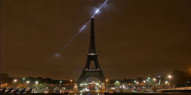 Paris'te mesai bitiminde tüm ışıklar söndürülecek