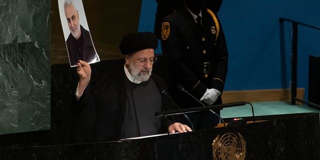 İran Cumhurbaşkanı Reisi, Trump'ın yargılanmasını istedi!